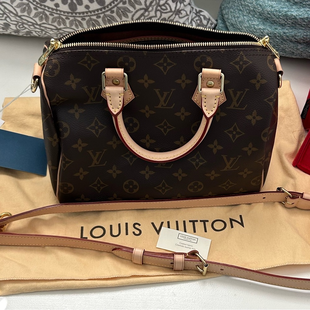 Louis Vuitton Speedy Bandouliere 25